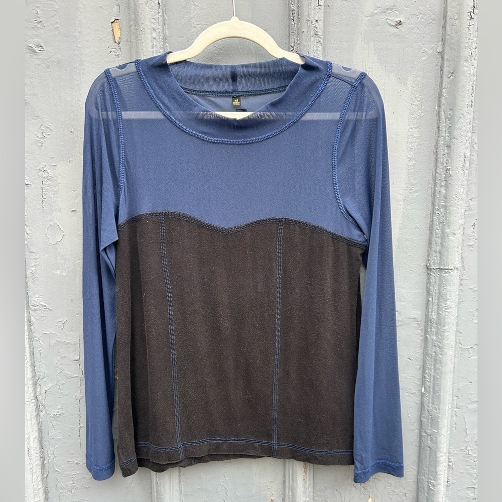 IF (individually Fashioned Toronto)Blue Black long sleeve “bustier”tee, size XL